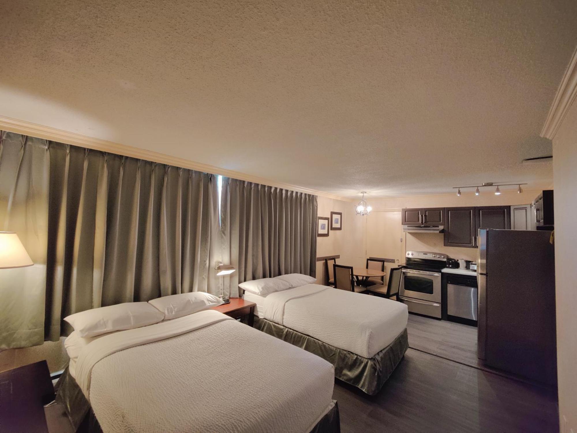 Divya Sutra Suites On Robson Downtown Vancouver Buitenkant foto