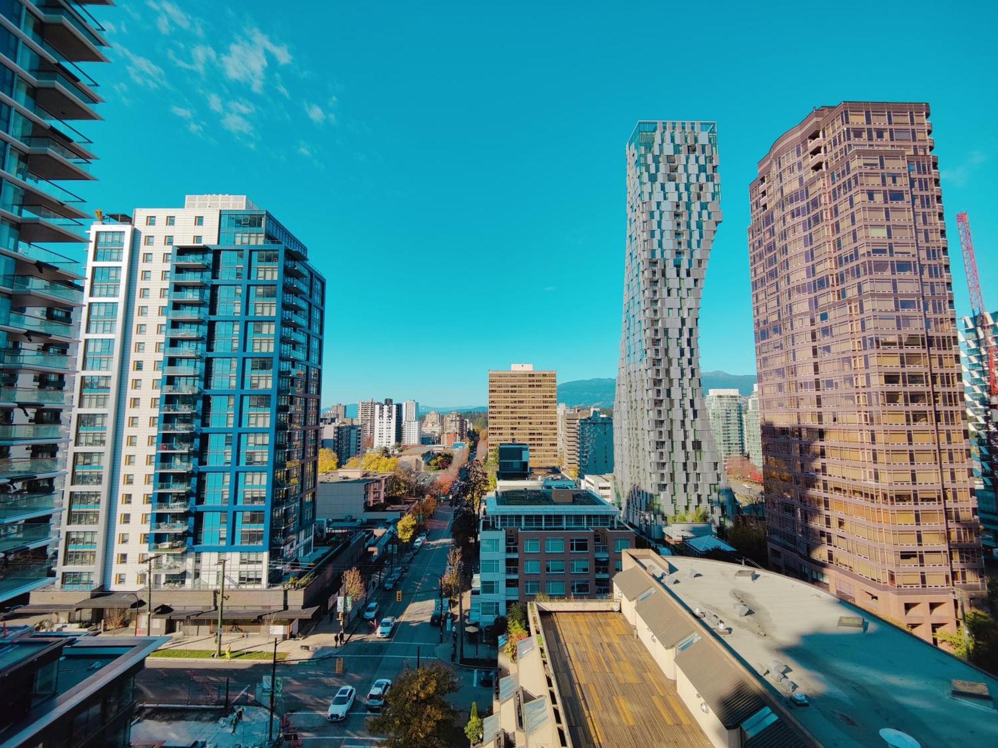 Divya Sutra Suites On Robson Downtown Vancouver Buitenkant foto