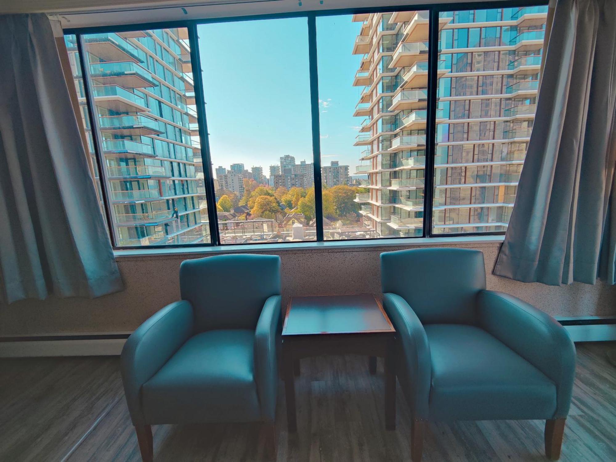 Divya Sutra Suites On Robson Downtown Vancouver Buitenkant foto