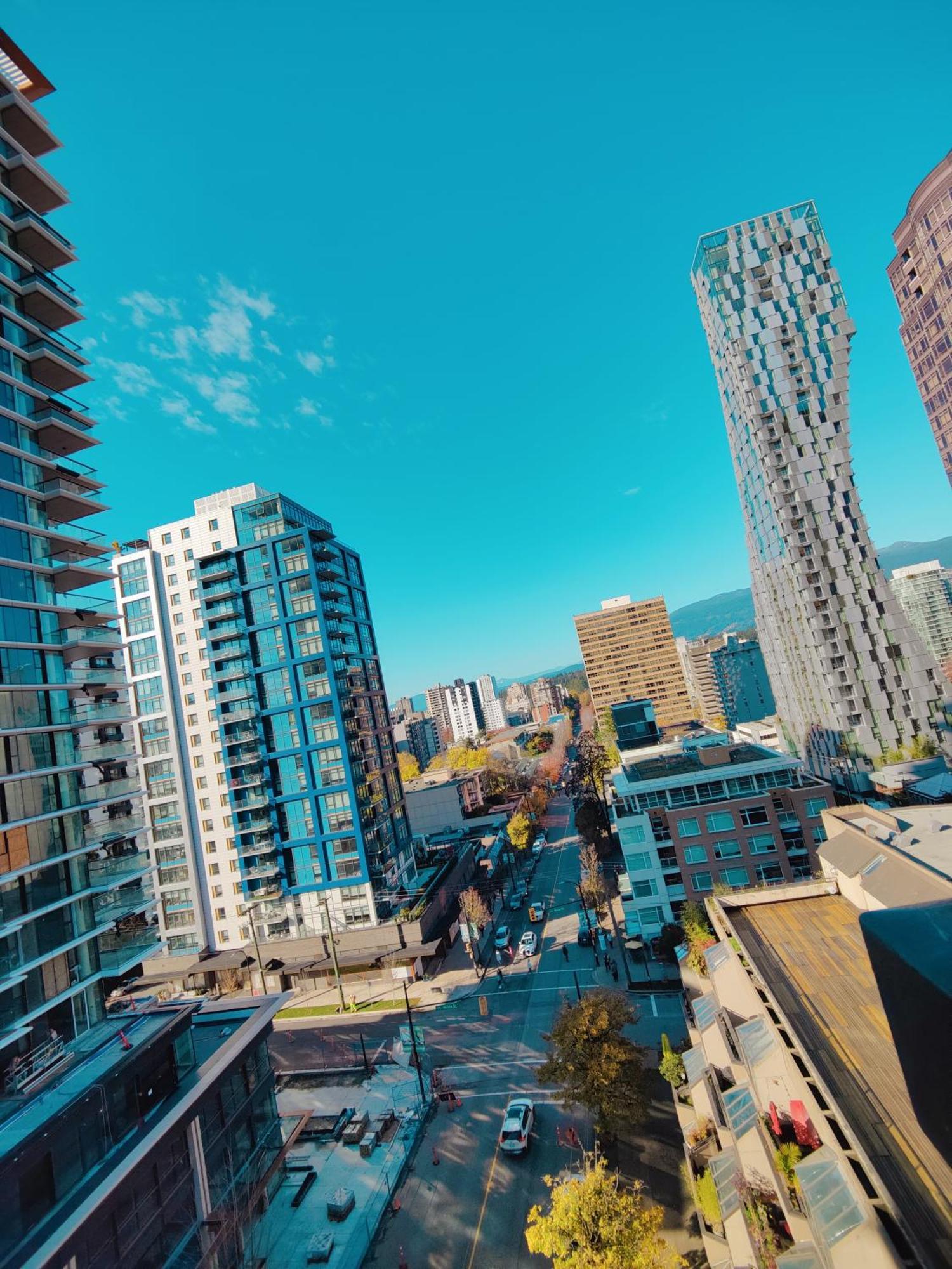 Divya Sutra Suites On Robson Downtown Vancouver Buitenkant foto