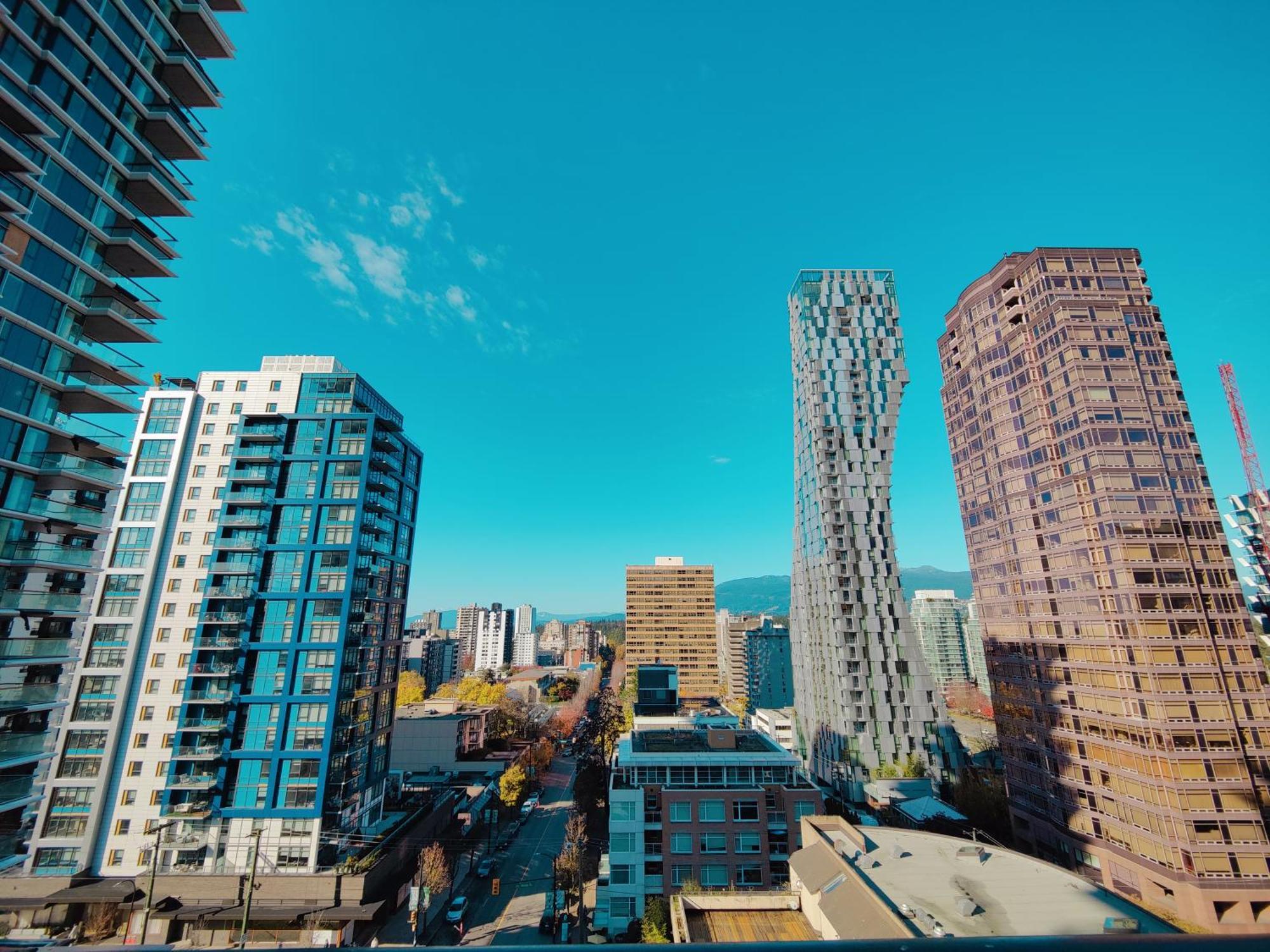 Divya Sutra Suites On Robson Downtown Vancouver Buitenkant foto