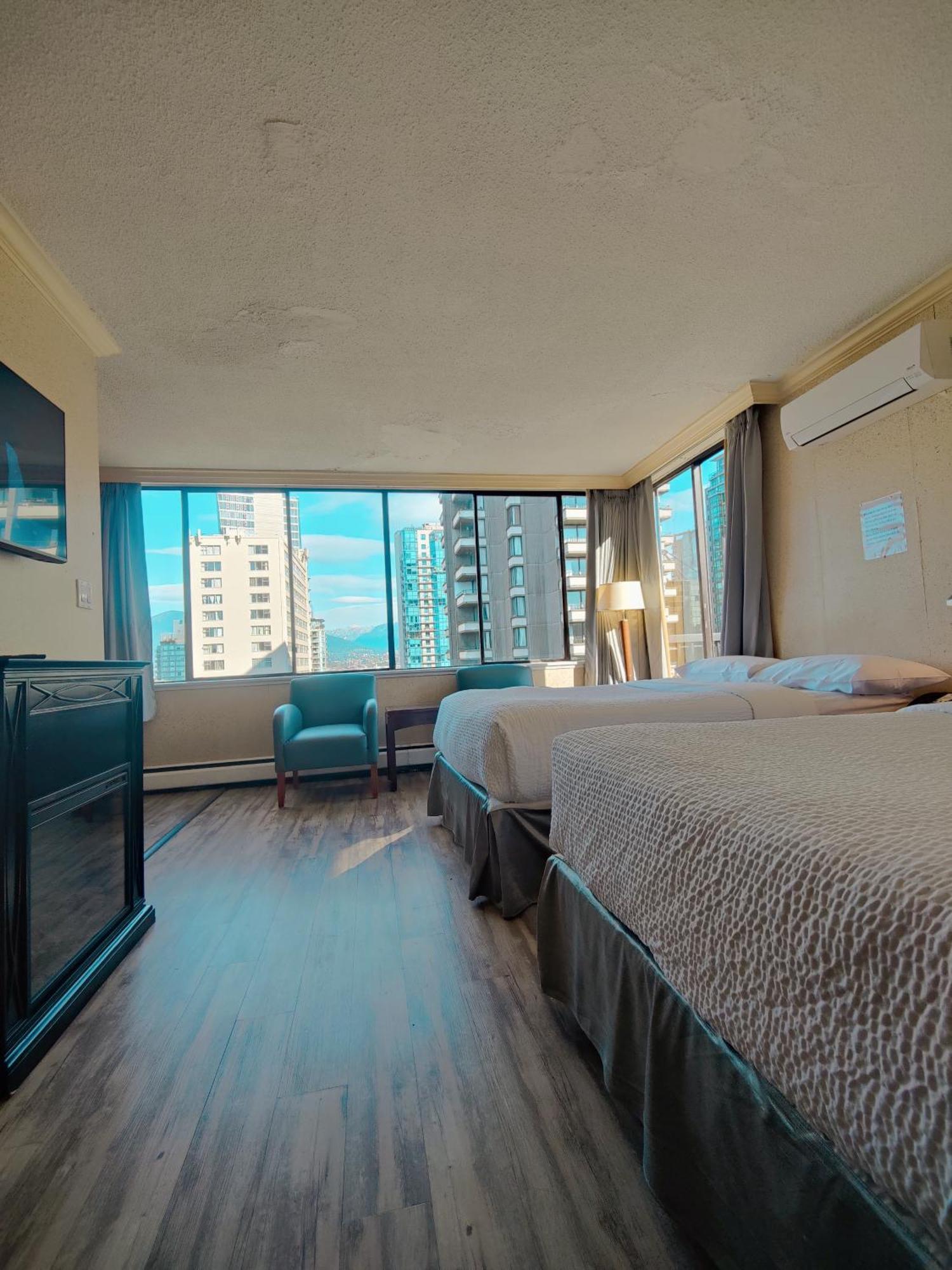 Divya Sutra Suites On Robson Downtown Vancouver Buitenkant foto